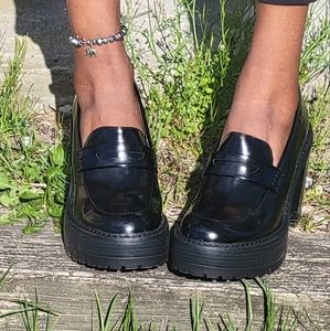 Steve Madden Black Platform chunky heel 👠